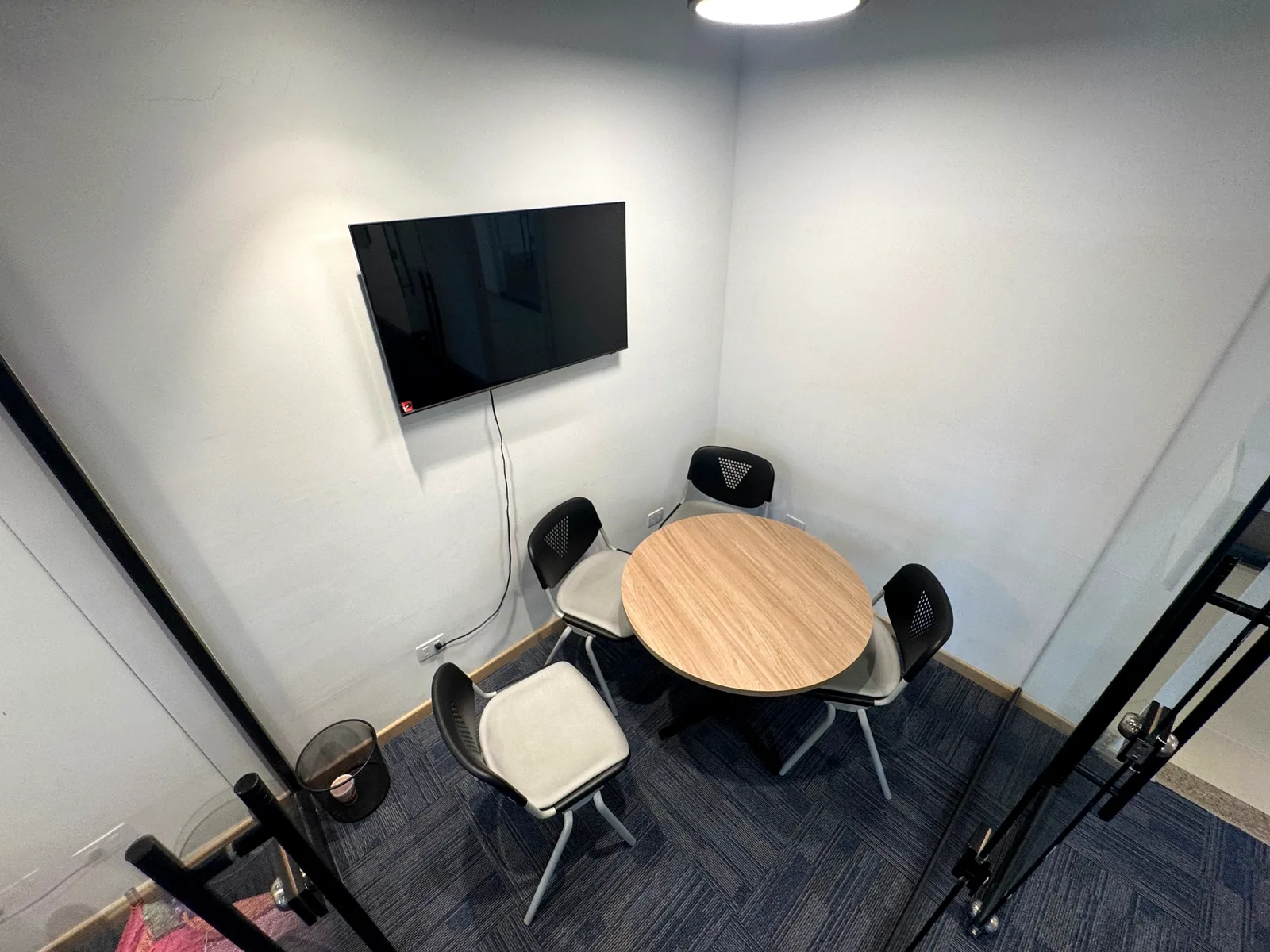 Sala de reuniones · 4 personas